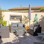 Maison Grillons بيت للعطل *